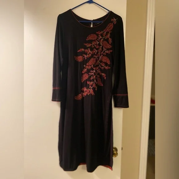 Lakshita Black Embroidered MIDI Dress - Picture 1 of 6